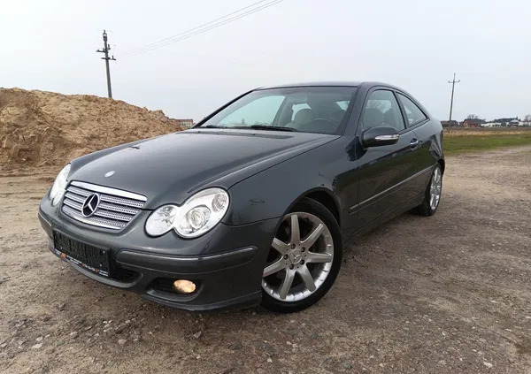 mercedes benz klasa c Mercedes-Benz Klasa C cena 17900 przebieg: 236000, rok produkcji 2004 z Sośnicowice